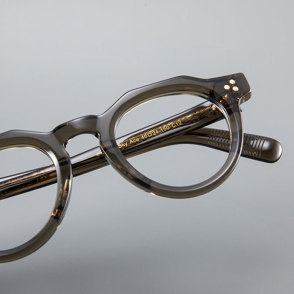 Donahugh-eyeglasses-Oliver