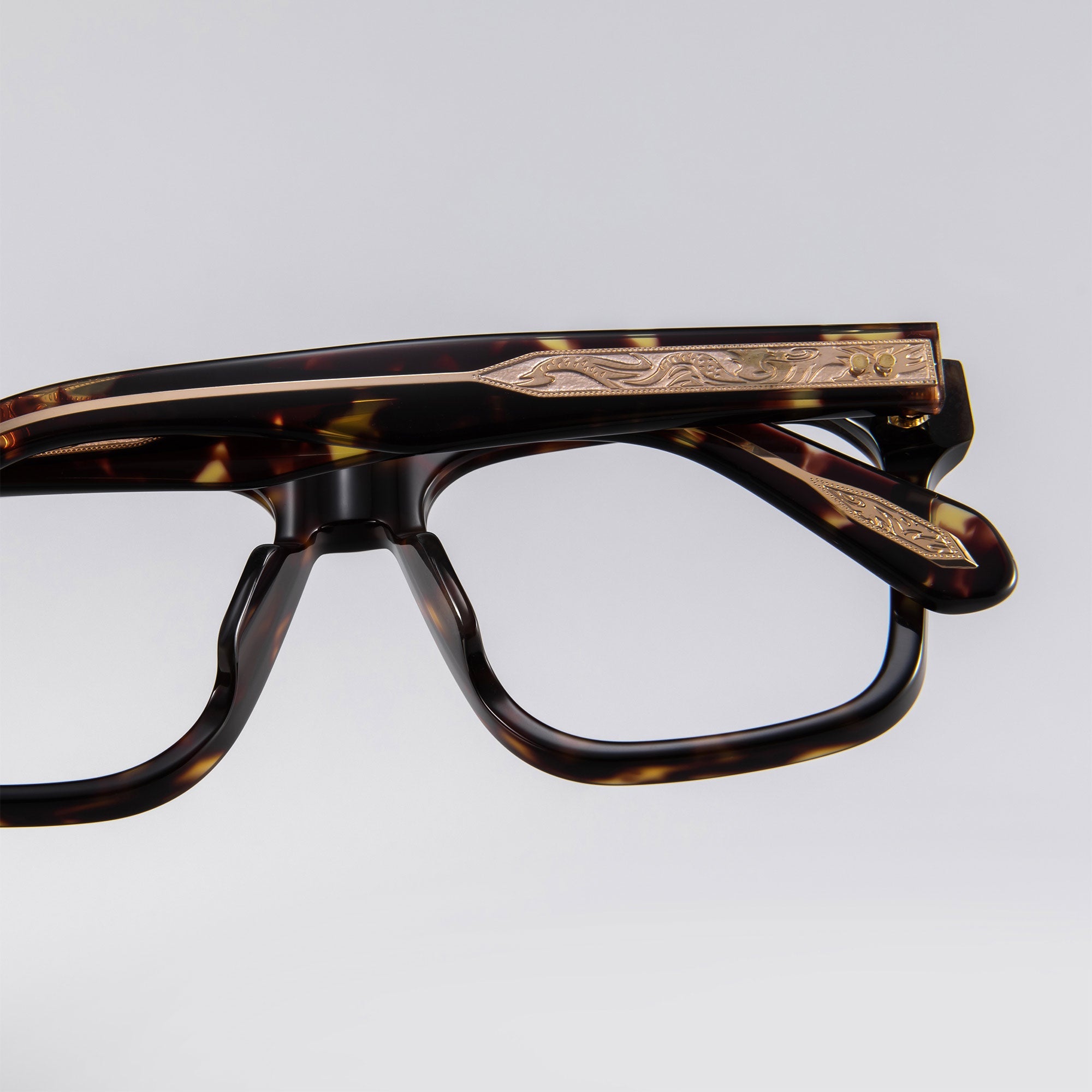 Donahugh-eyeglasses-tortoise