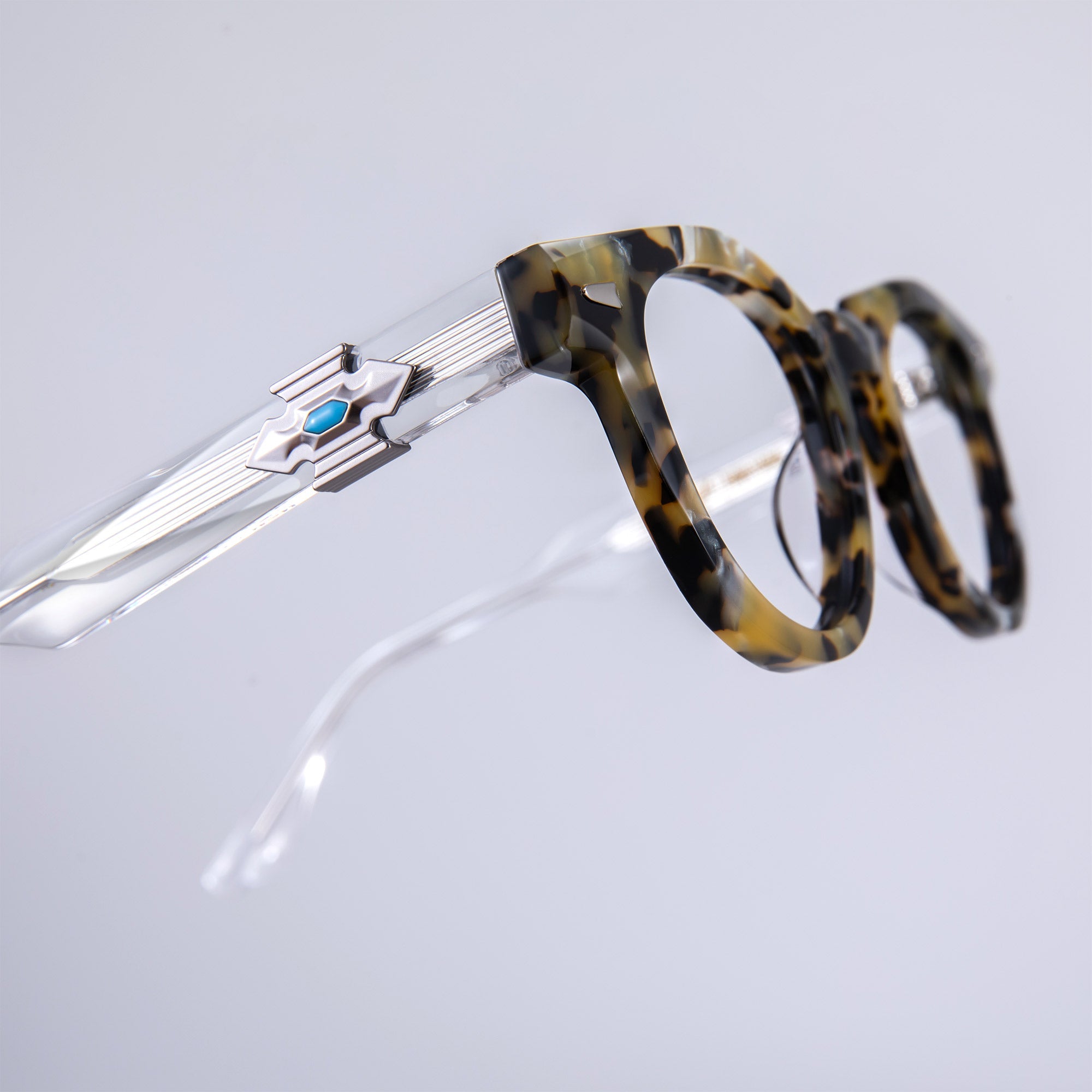 Donahugh-eyeglasses-tortoise