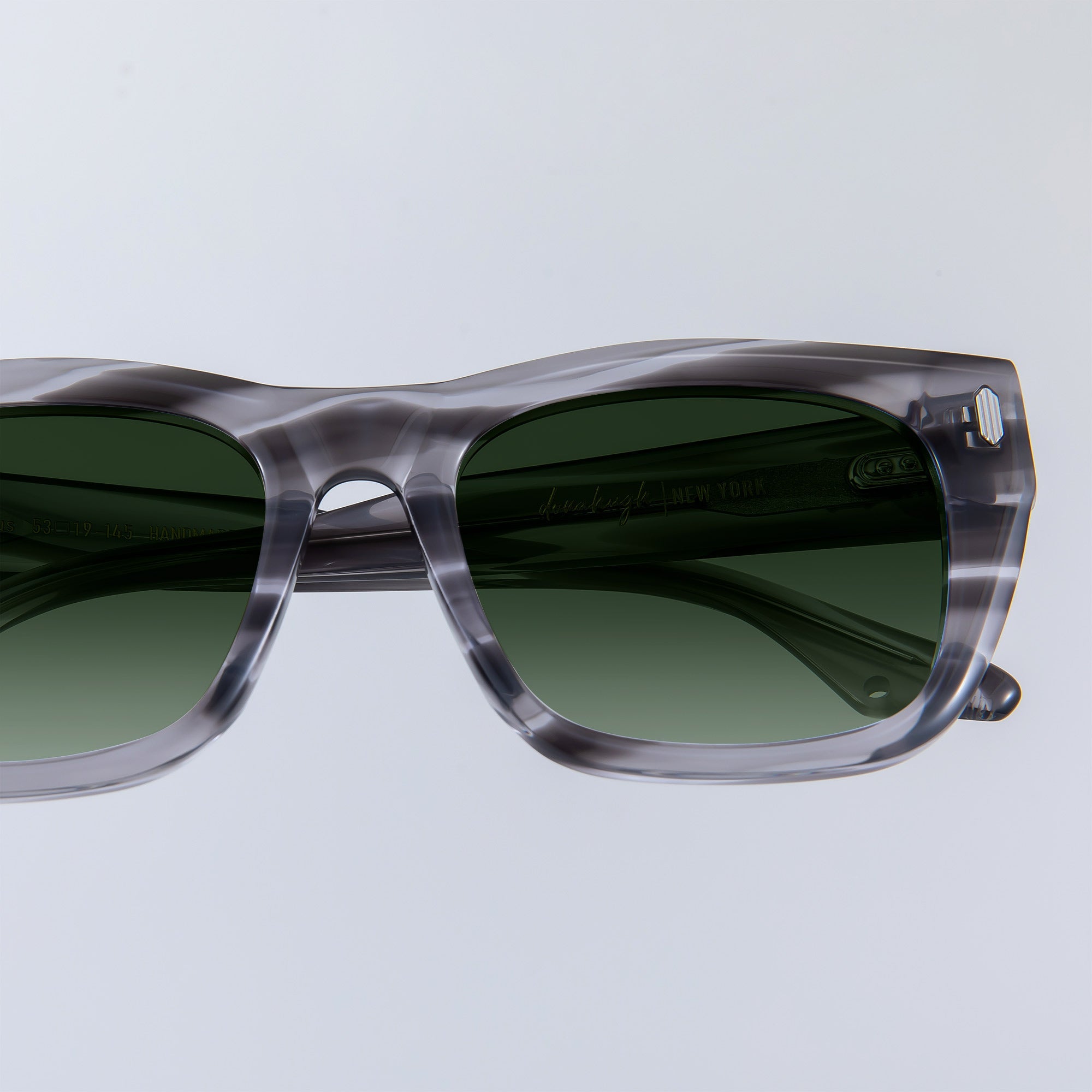 Donahugh-sunglasses-lightgrey