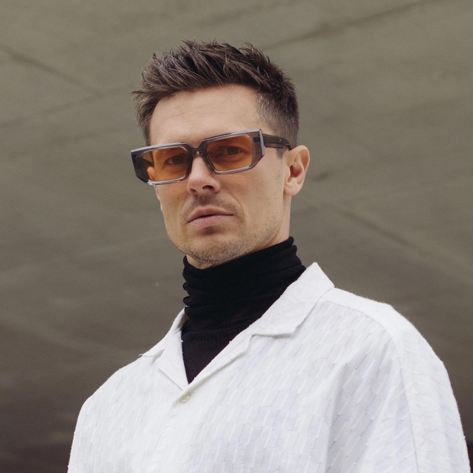 Donahugh-sunglasses-Grey